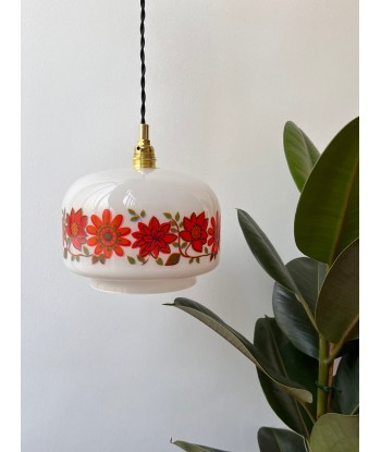 Suspension opaline vintage années 70  à fleurs orange - modèle Barbara En savoir plus