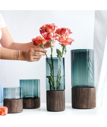 Vase Design Pied en Bois les ligaments